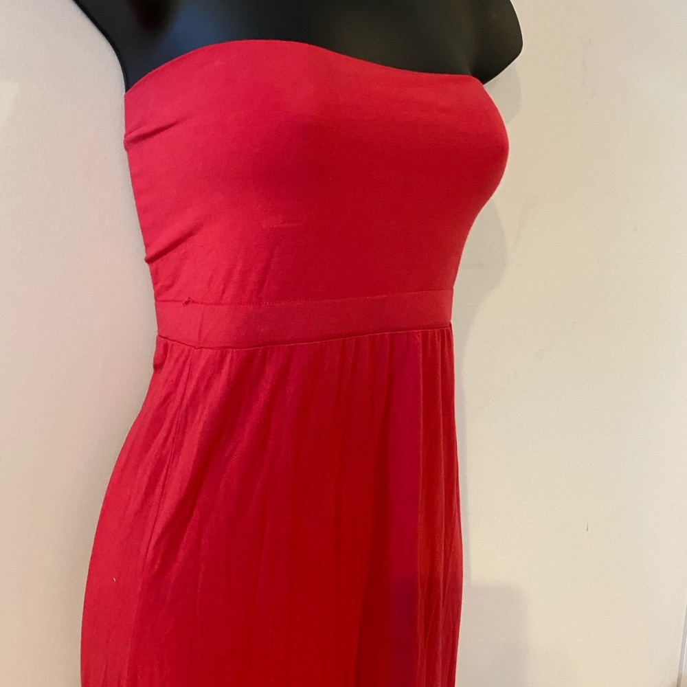 💛SALE💛 Splendid Red Strapless Maxi Dress